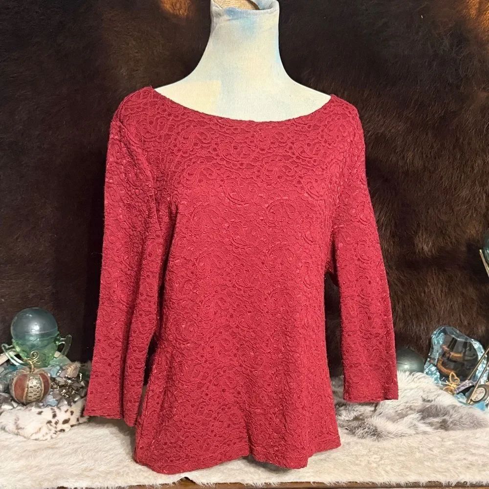 Women’s burgundy Lace Boatneck Top XLP (3200)